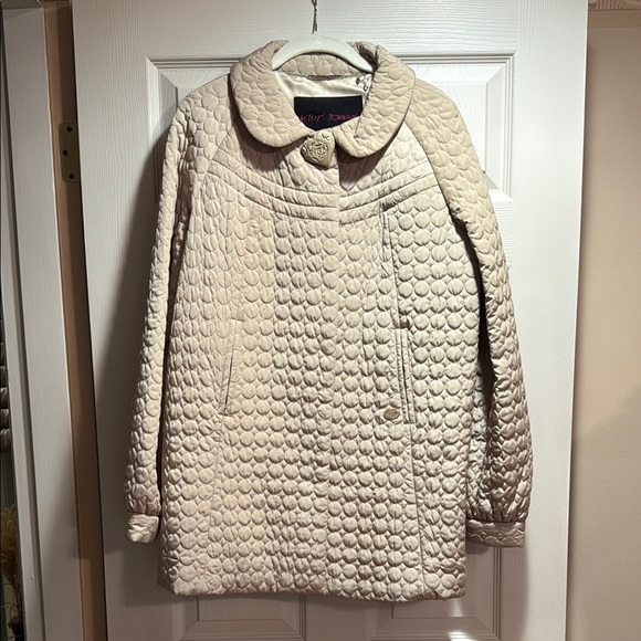 Betsey Johnson Jackets & Blazers - Betsey Johnson Quilted Tan Swing Jacket